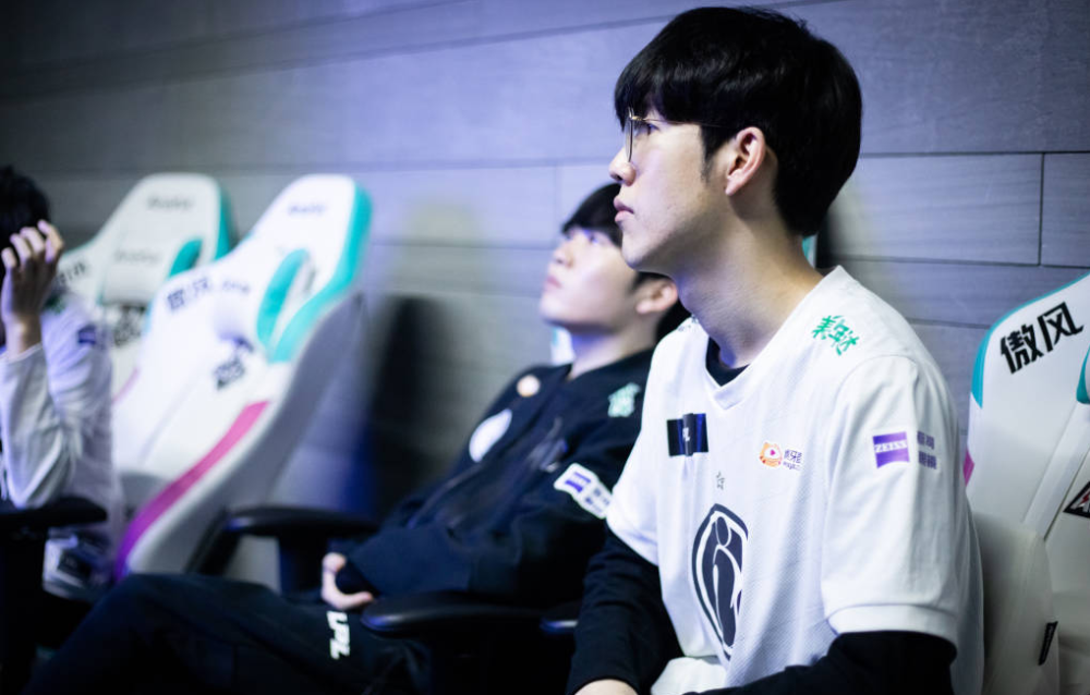 列伤病困扰 列伤病困扰