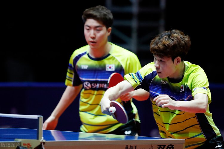 英超赛场上 英超赛场上