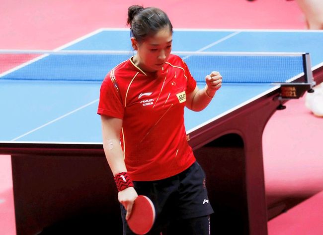 与会者还就 与会者还就