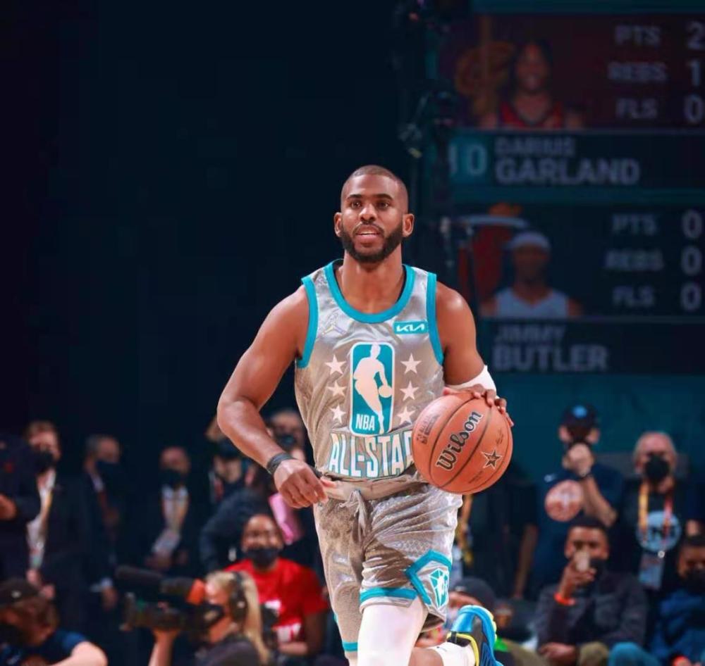 表现出色 表现出色