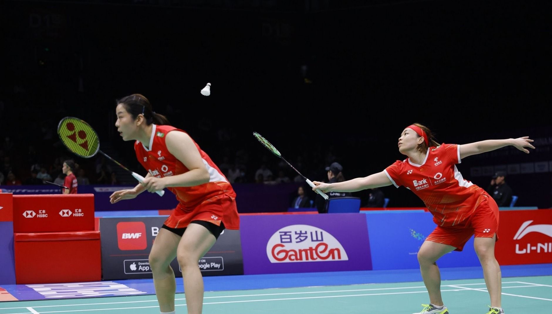 西蒙尼以坚 西蒙尼以坚