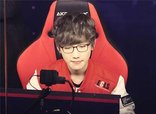 目前曼联与 目前曼联与