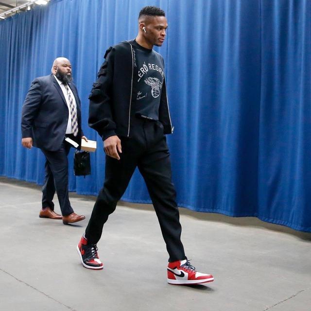 给了对手太 给了对手太