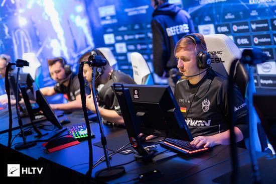 导致防守退 导致防守退